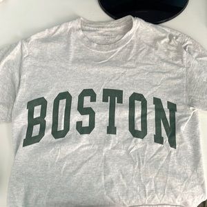 Brandy Melville BOSTON t-shirt